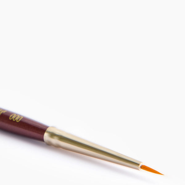 Camel Series 66 round brush, size 000, fine tip