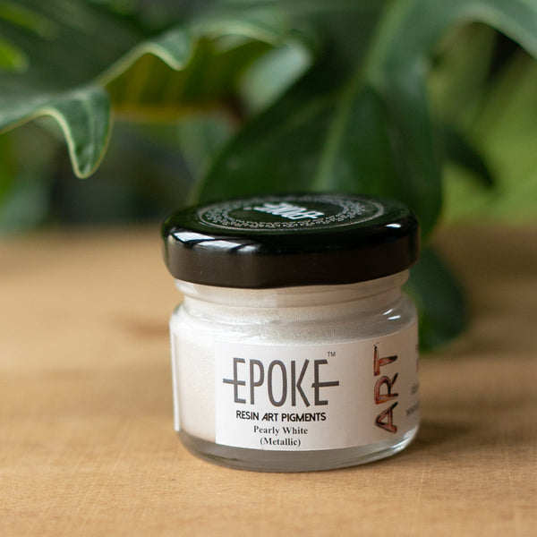 Epoke Pearly White metallic resin art pigment 20g pack