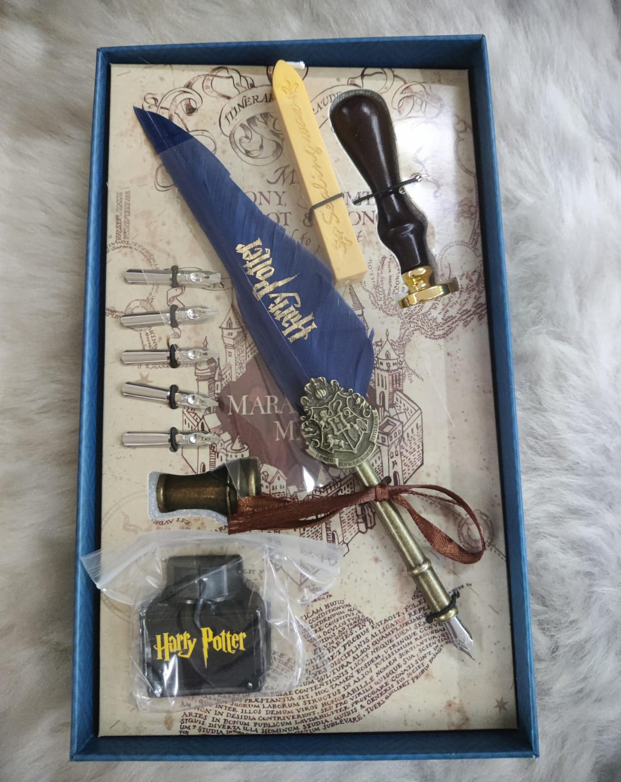 Harry Potter Feather Pen Gift Set